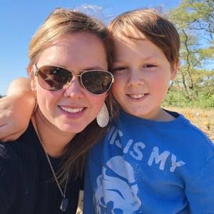 Meet your Posher, Emily